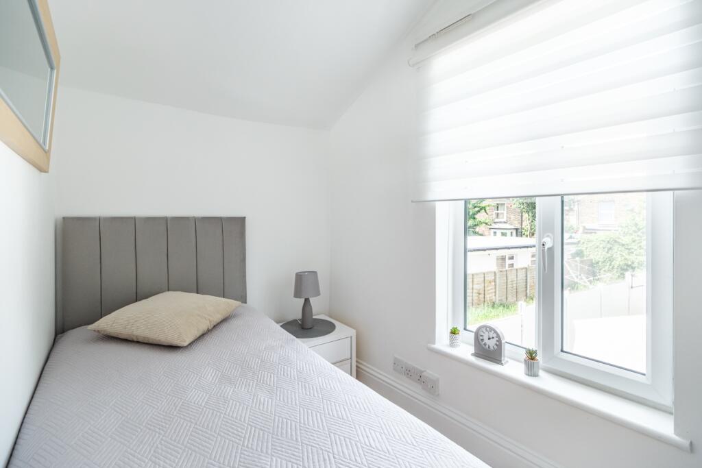 11-NUTFIELD-ROAD-16