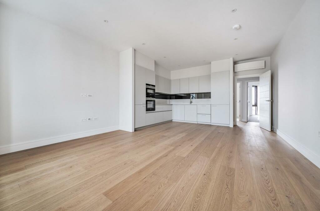 Davidson Frost-Wellings, DFW, Finchley Road, Londo