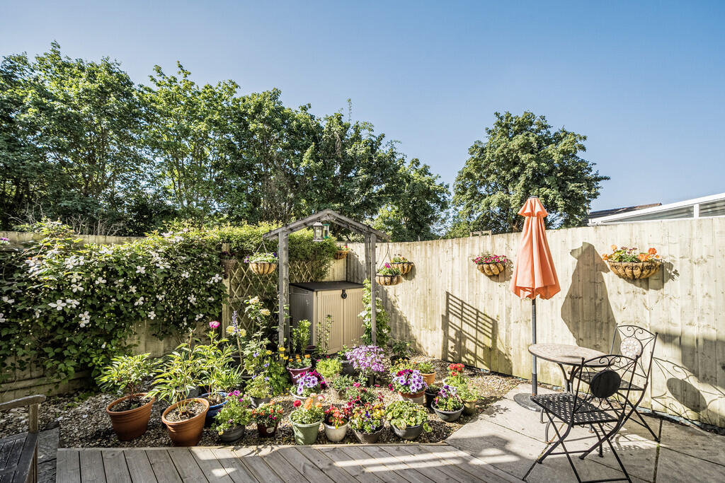 Rear Courtyard Ga...