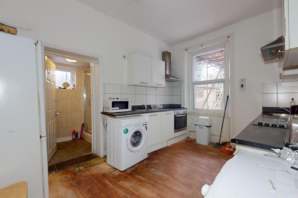 9 Brampton Park Road, London, N22 6BG