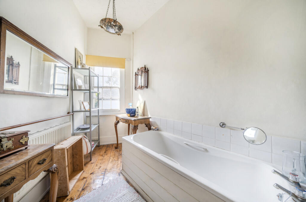 1347473-18-68b5d8...