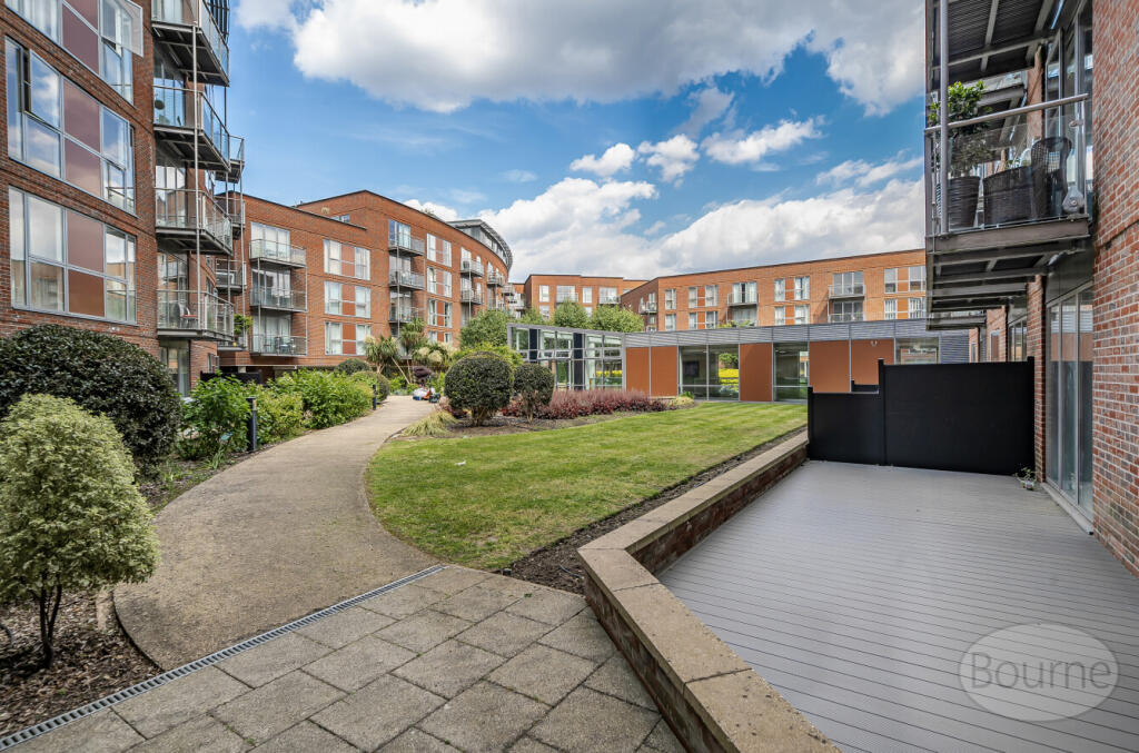 473e33e4-7a7d-499...