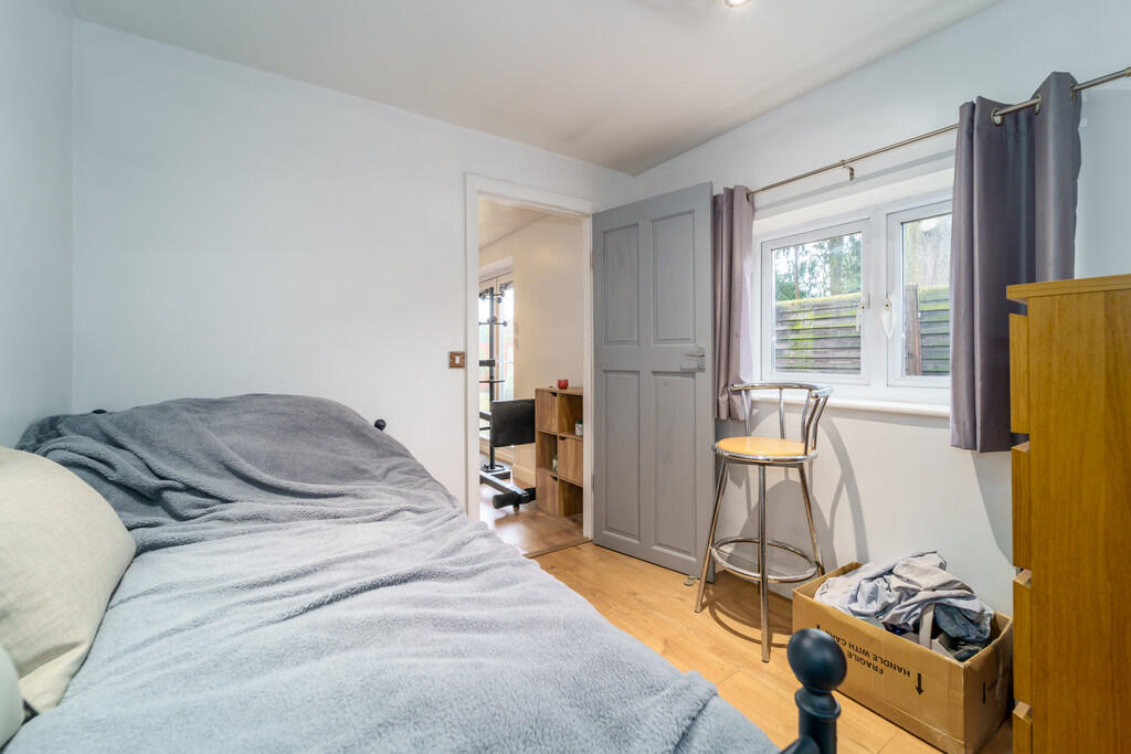 Bedroom in bungal...