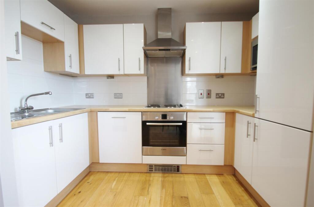 KItchen 2.jpg