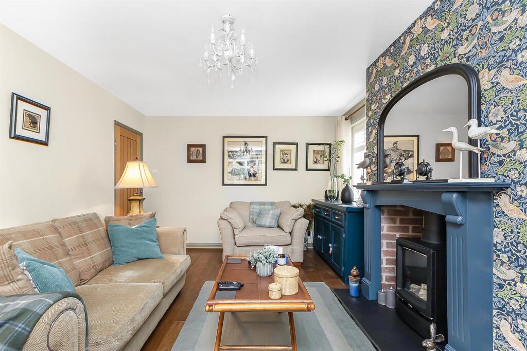 16 School Street, Church Lawford (10).jpg