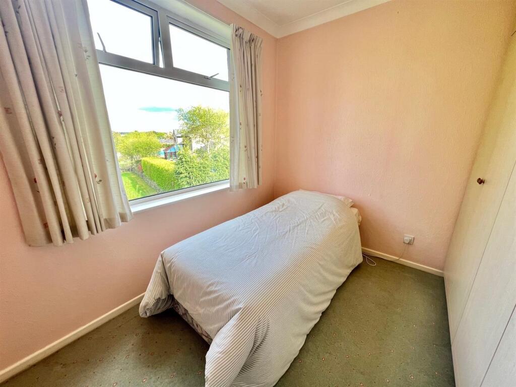 Bramleys Estate Agents - Lidgett Lane - Skelmantho