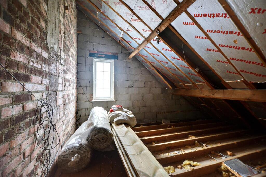 Loft Room_3.jpeg