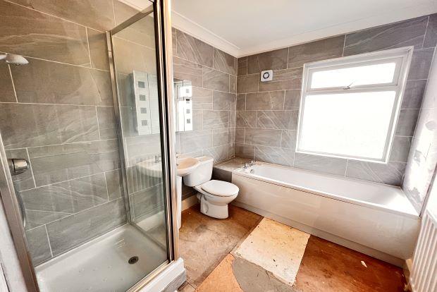 Bath &amp; Shower Room