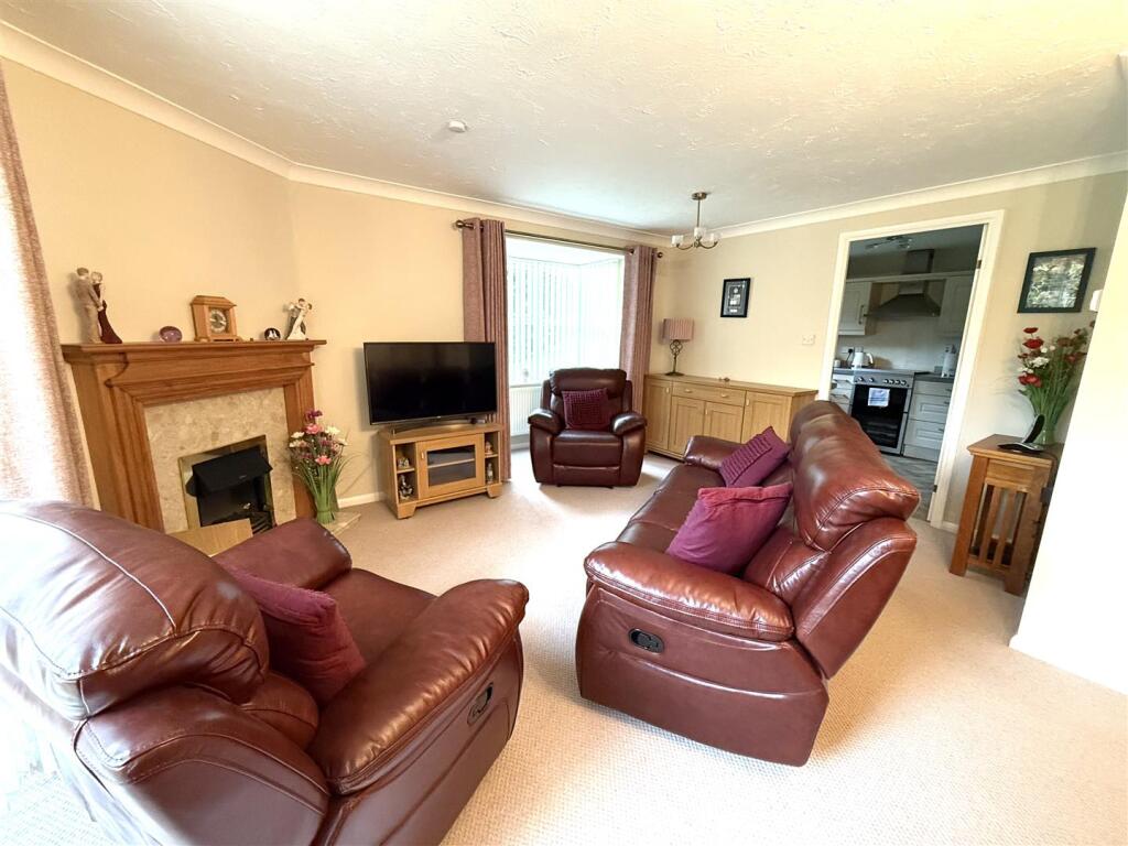 2 the laurels drv.jpeg