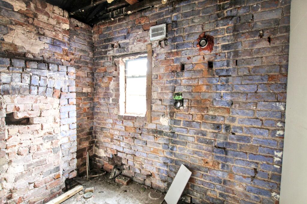 11 T202505091038.jpg