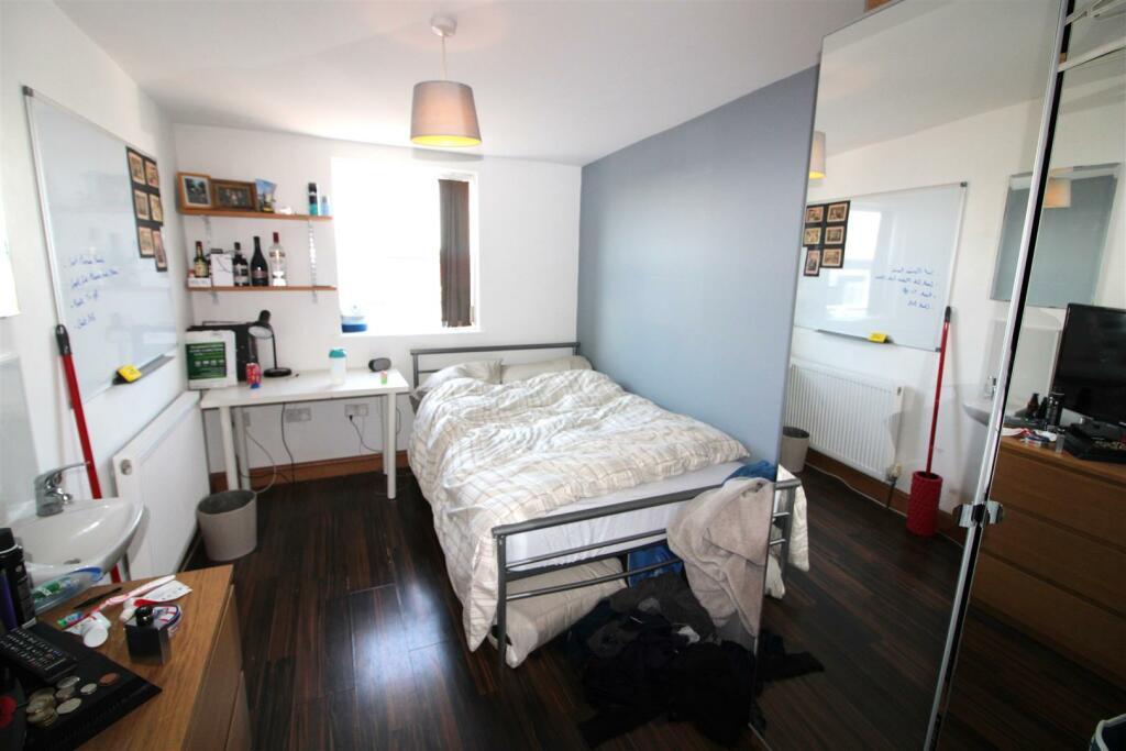 Bedroom 6