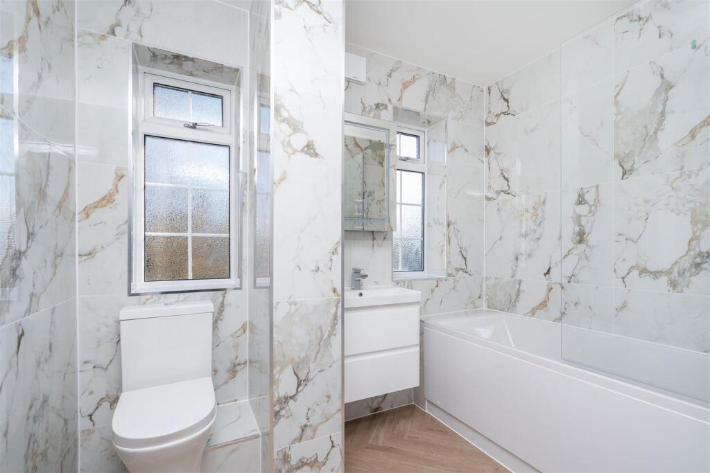 Craigmount - Bathroom 1.jpeg