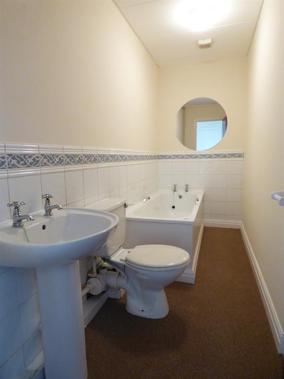 Bathroom.jpg