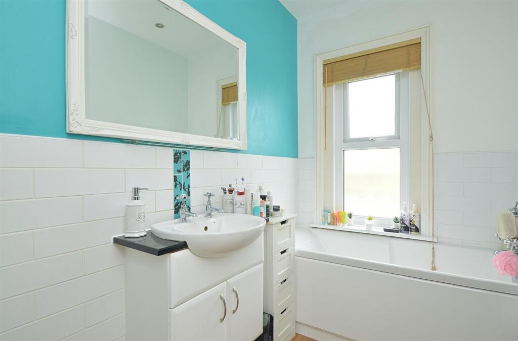 resizedBathroom1.jpg