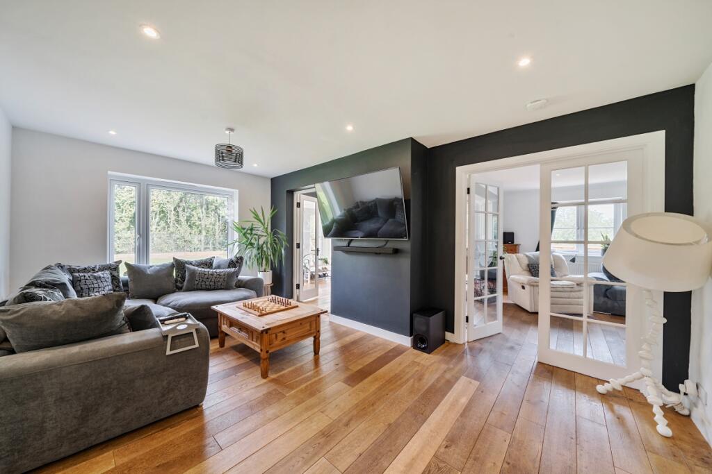 1333806-28-689371...