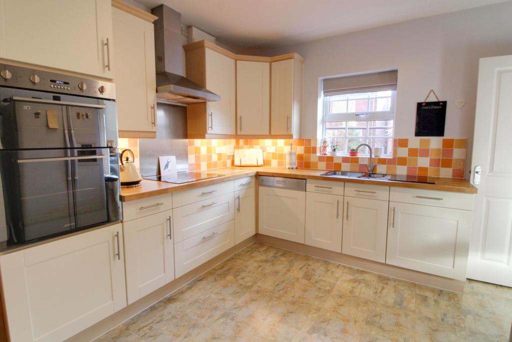 Kitchen 3