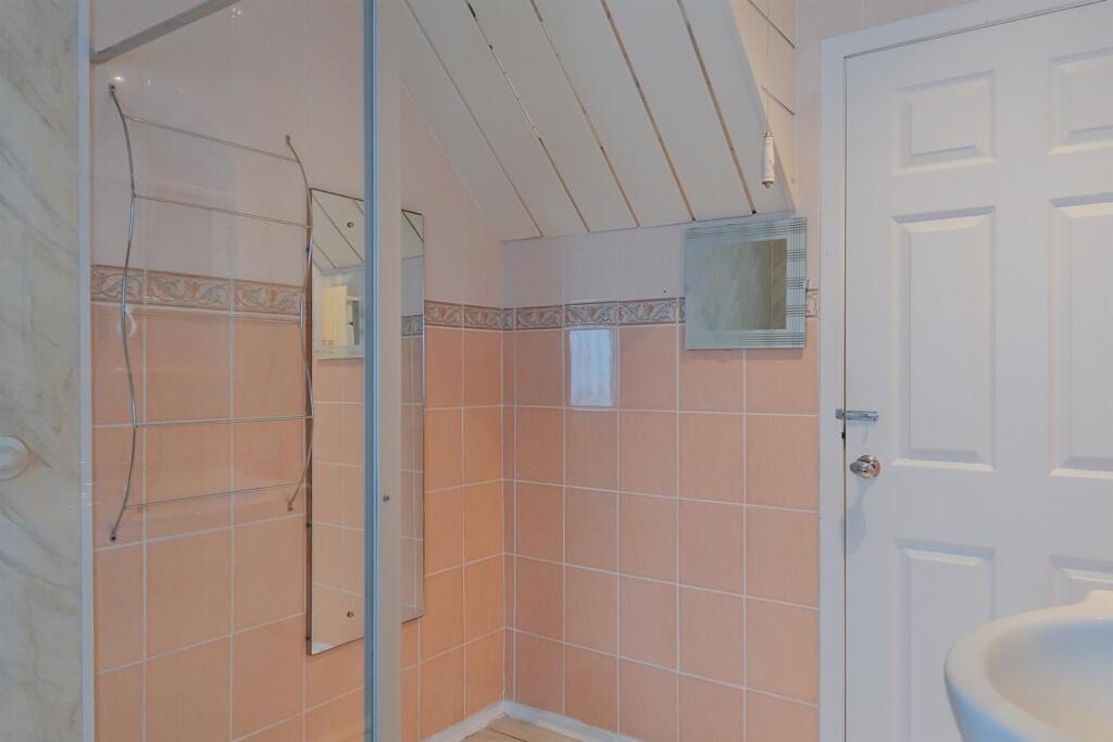 014-17 Muirhouse Drive, Motherwell, ML1 2NL.jpg