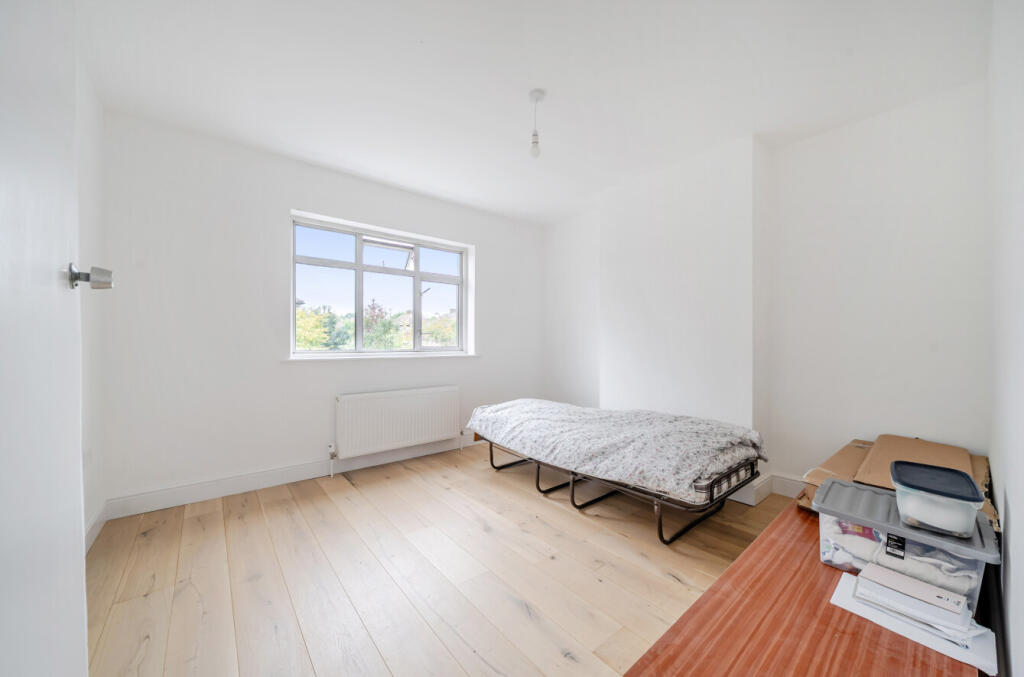 1364132-15-68e653...