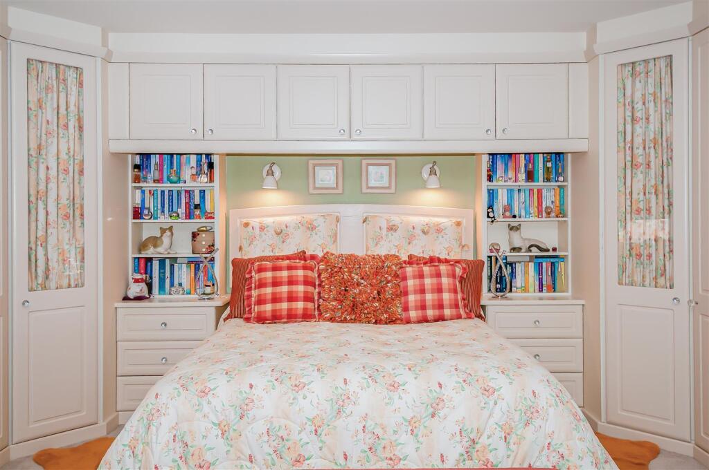BEDROOM 1