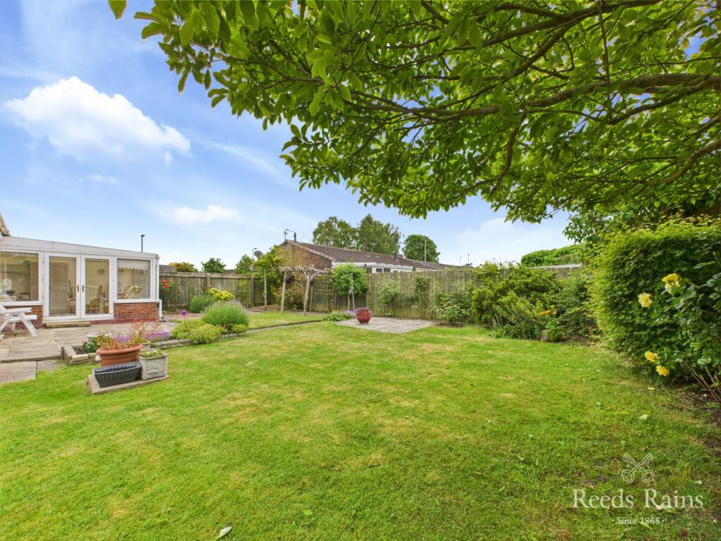 Side/Rear Garden