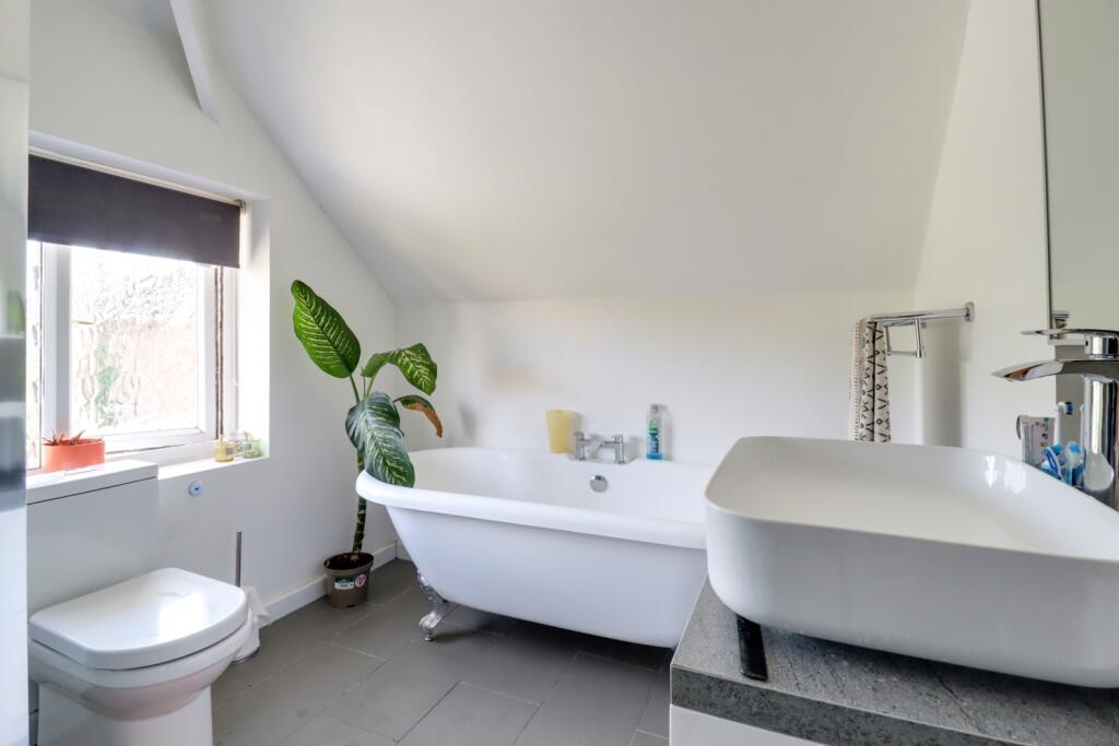 Bathroom-III-1