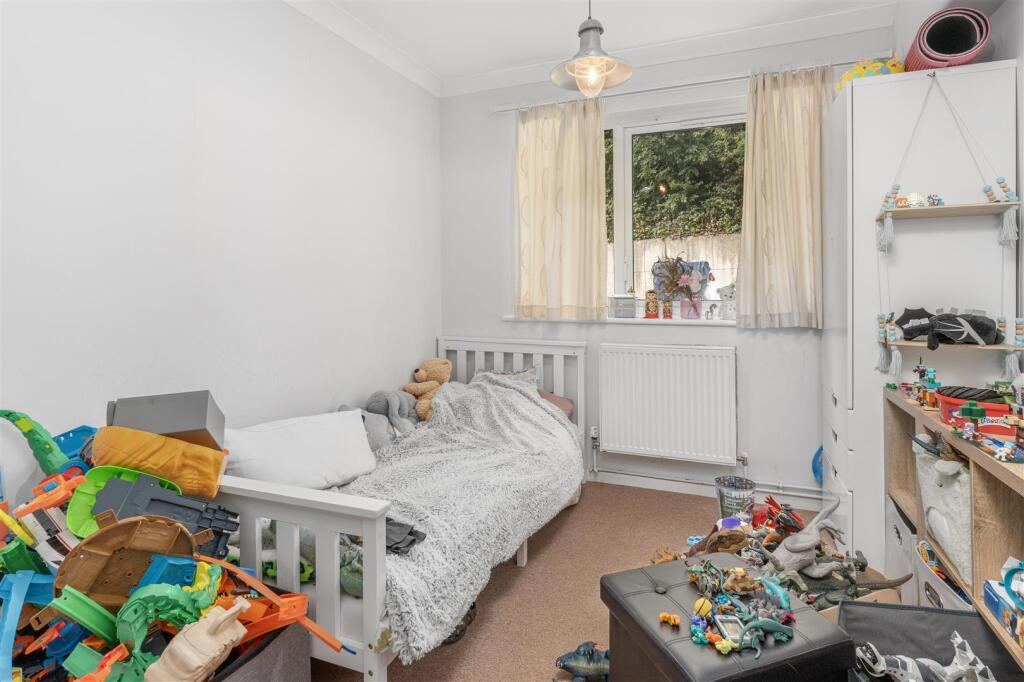 5 Greenhill Court, Banbury-15.jpg