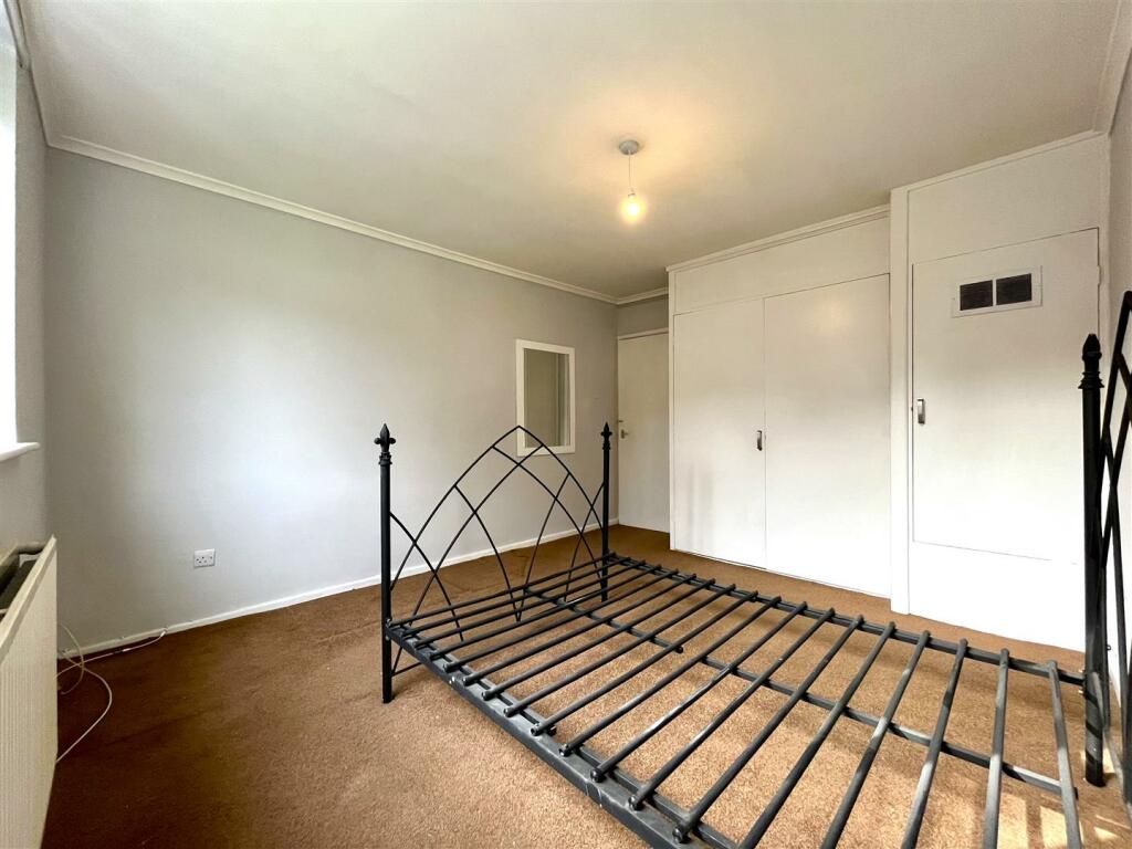 Bedroom Aspect 3