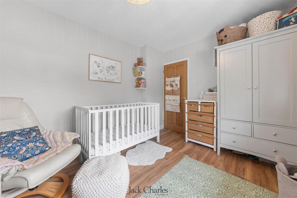 26 Riding Lane-9.jpg