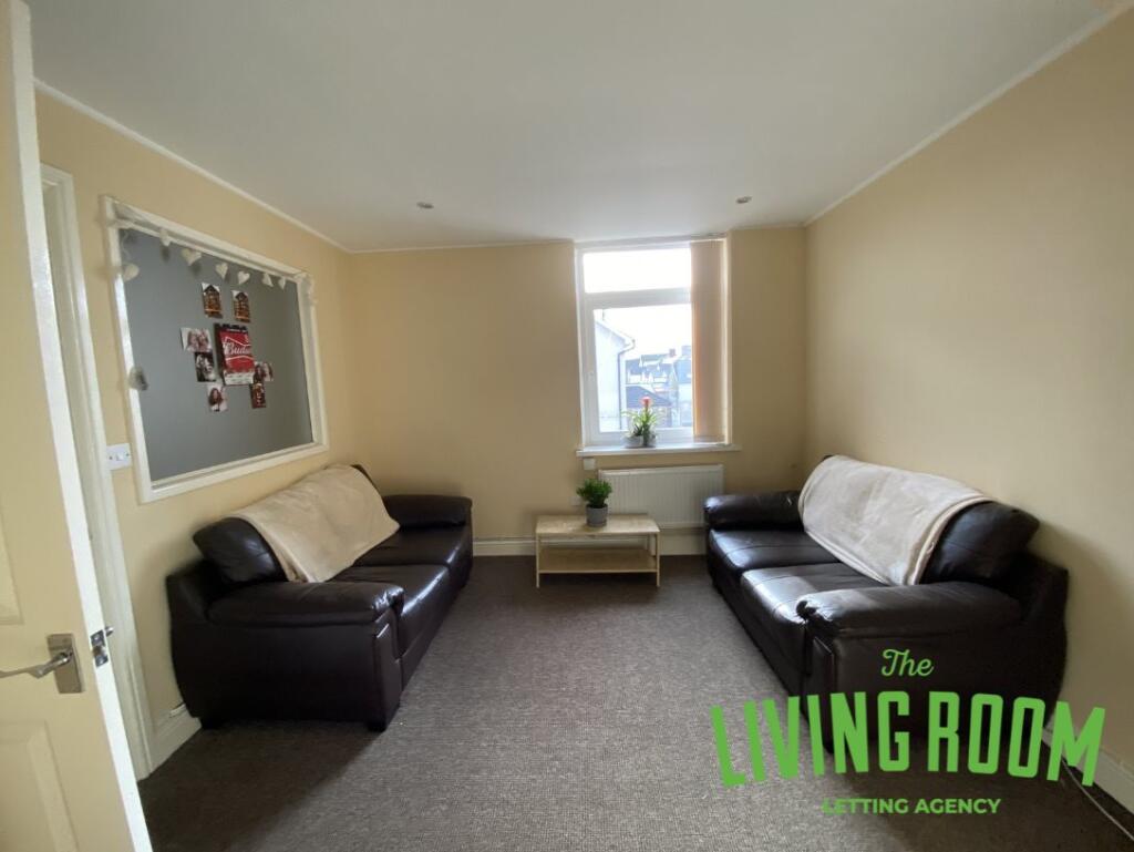 Lounge 2
