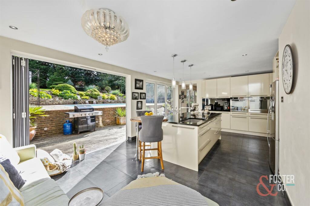 Hill Drive, 59_013.jpg