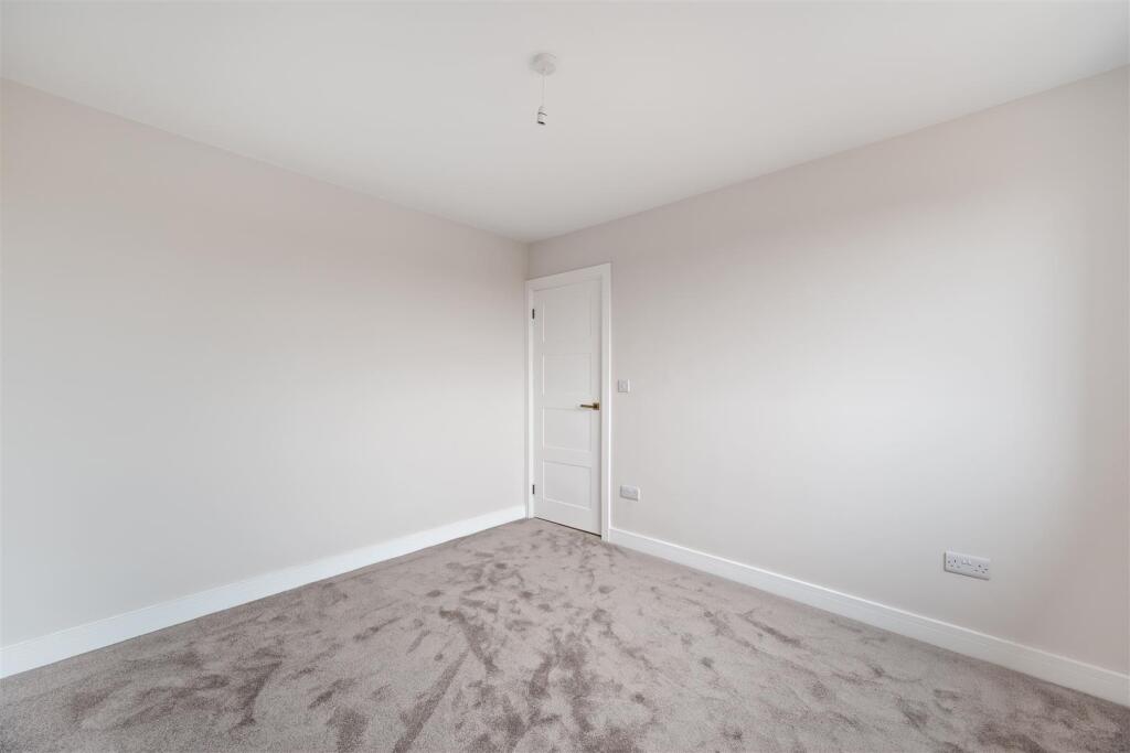 176 Nottingham Rd Burton Joyce Nottingham NG14 5BD