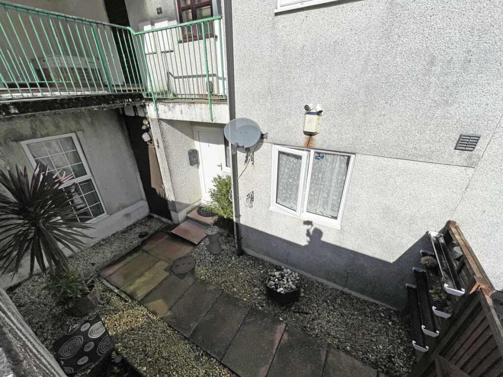 Clittaford View 5 Entrance.jpg