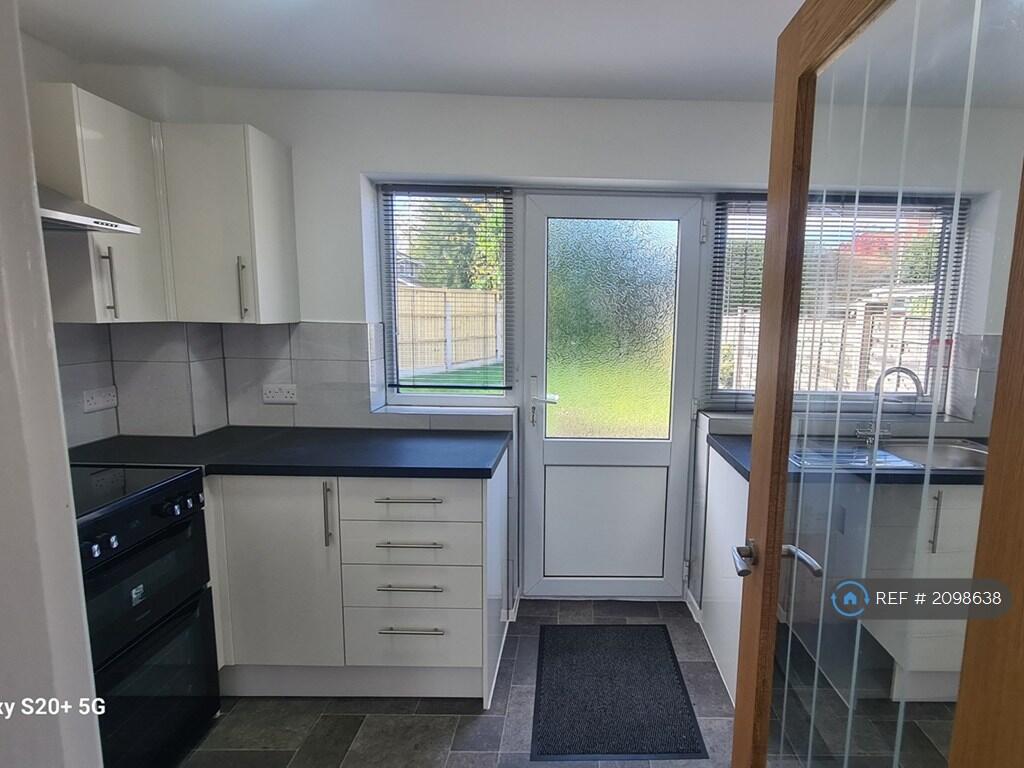 Kitchen 1
