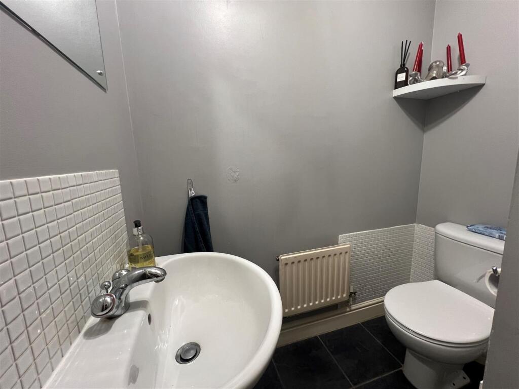 Downstairs cloackroom.jpg