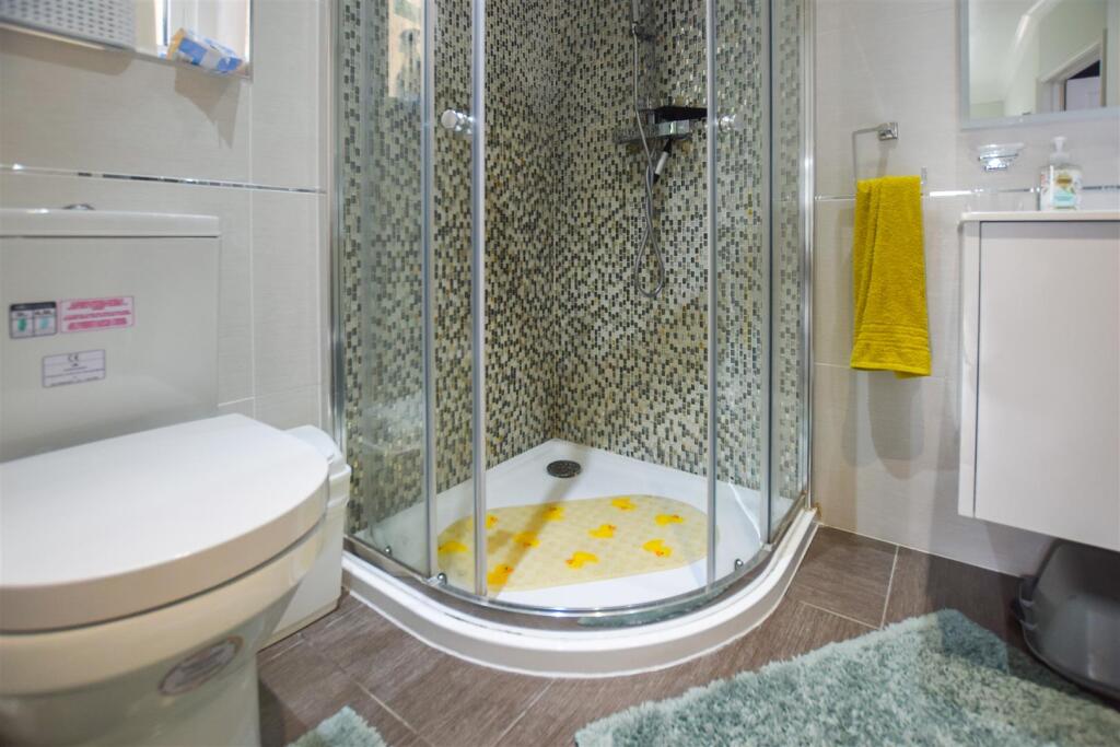 Shower.jpg