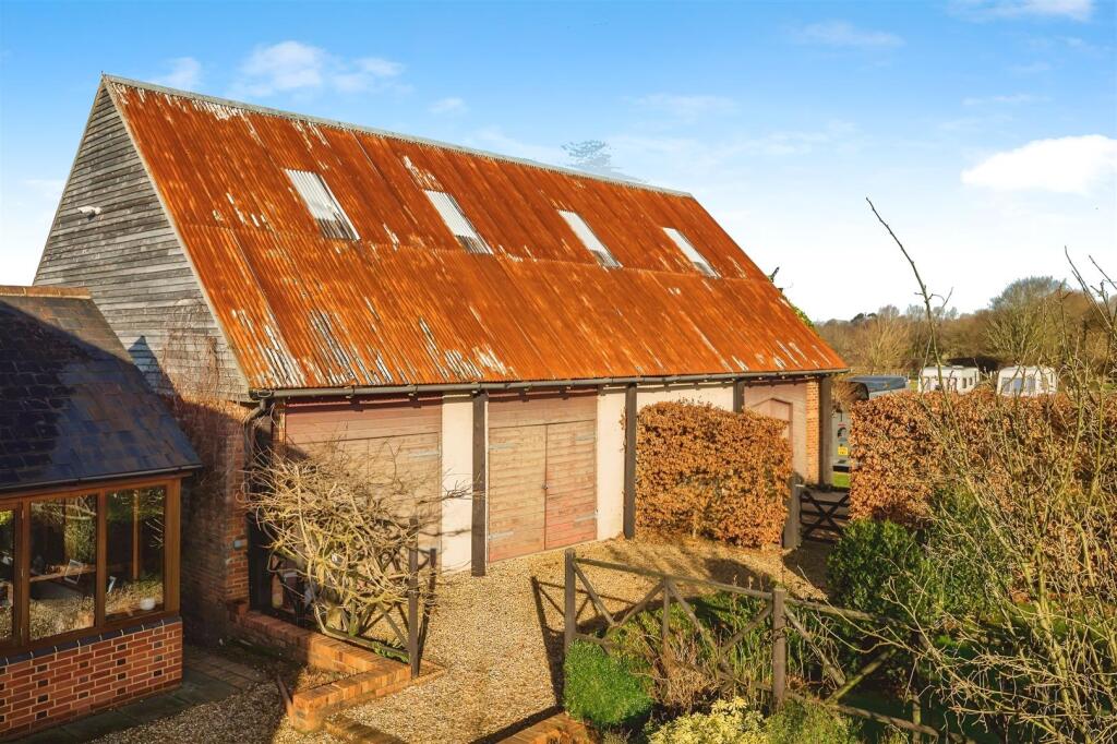 c9c31e96-A 20BARN 201-17.jpg