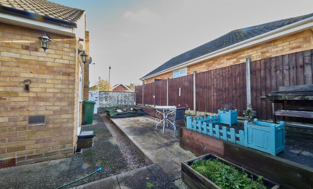 18 Spa Drive Sapcote 8.jpg