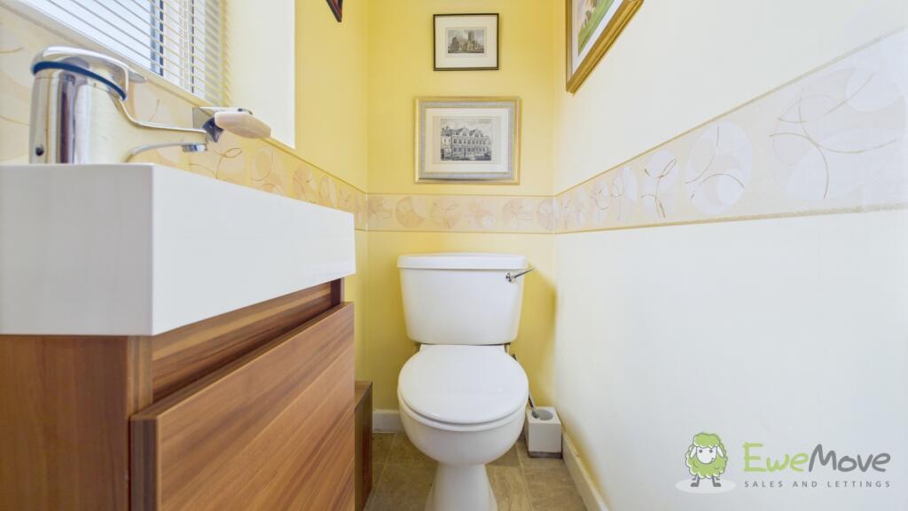 CAM03669G0-PR0022-STILL001