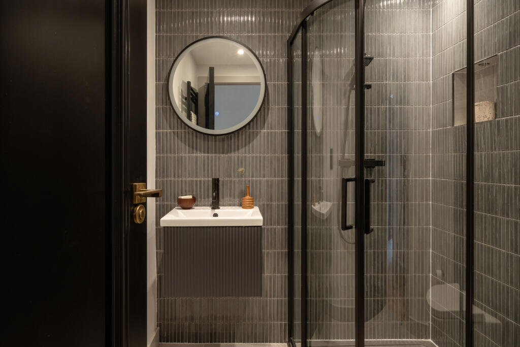 313740 - 719 Alaska Buildings, London SE1 - hig...