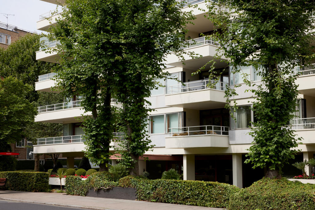 303378 - TMH_IMPERIAL COURT_04.JPG