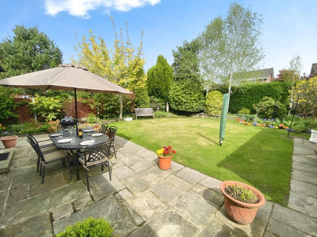 4 park ave gdn 2.jpg