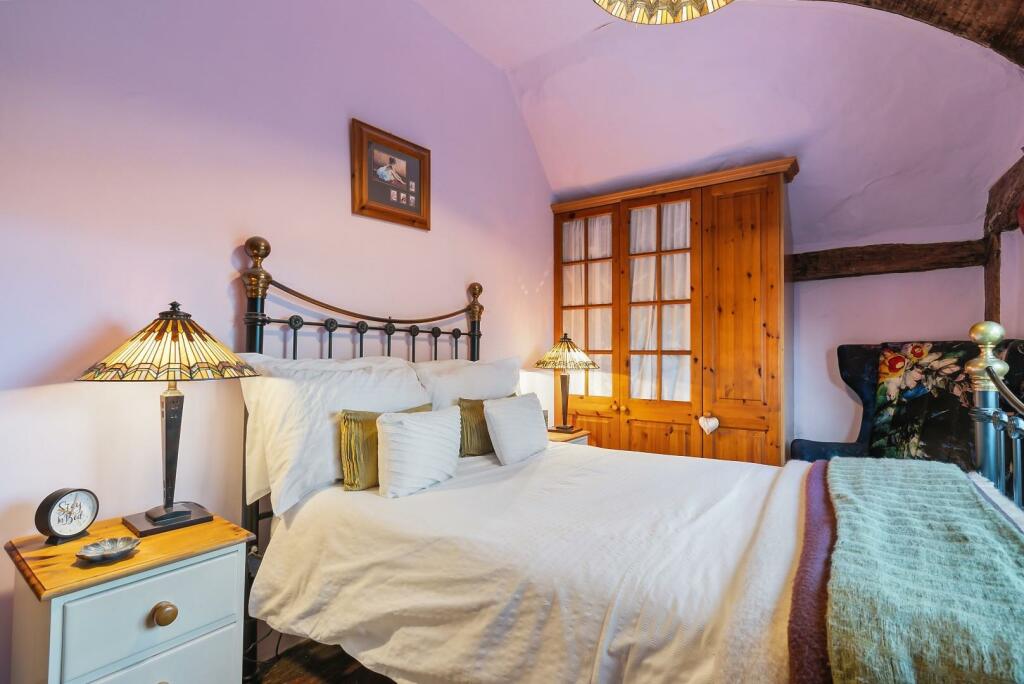 2nd bedroom.jpeg