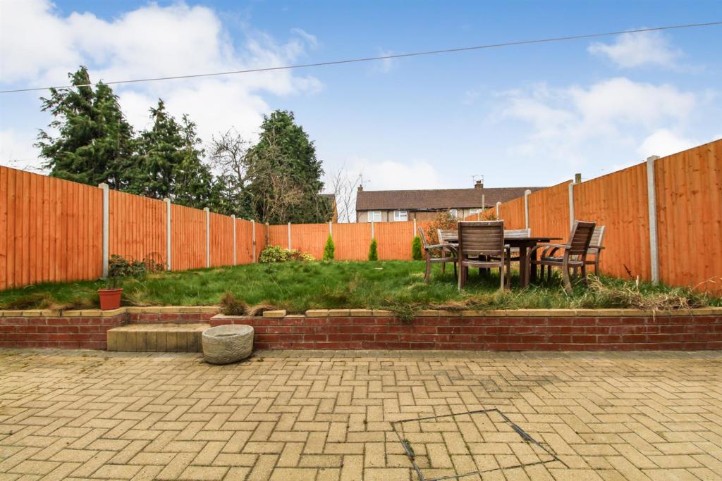 garden 2.jpg