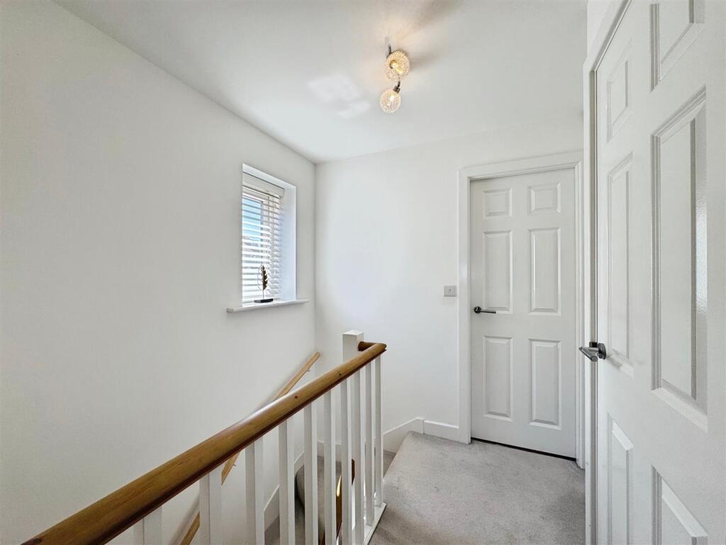 198fbf92--4731-A89D-4F100FC66491-18337-000008D6066