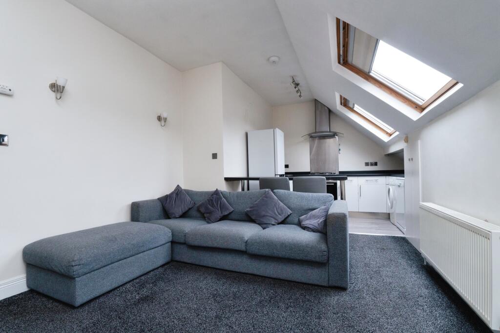 Lounge/Kitchen