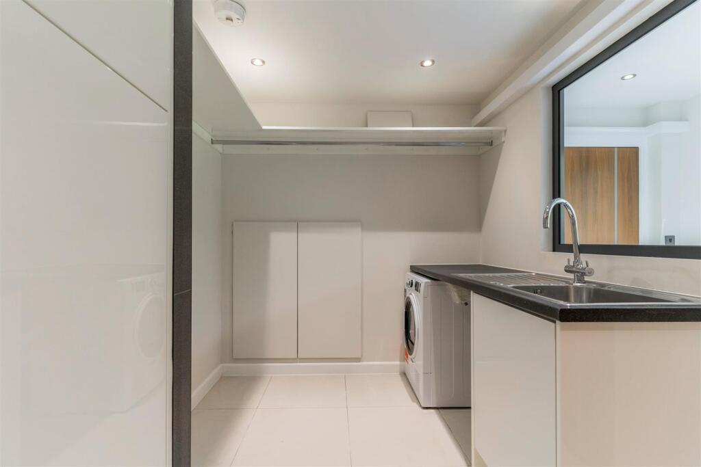 72 Dyke Road Low Res-17.jpg