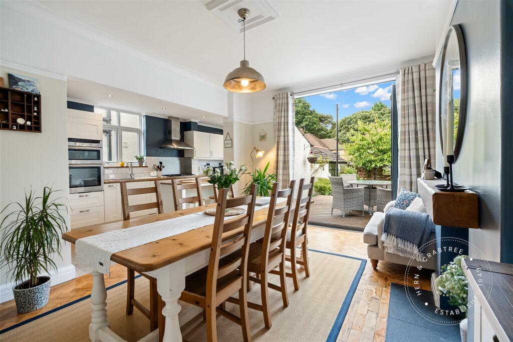 Allensbank Road, Heath, Hern Crabtree (7).jpg