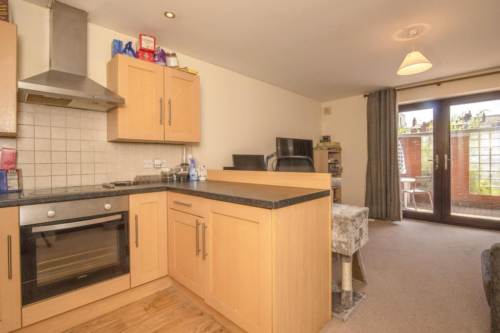 Lounge / Kitchen