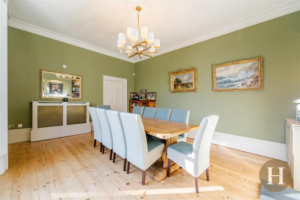 Hadleigh Estate Agents-13.jpg