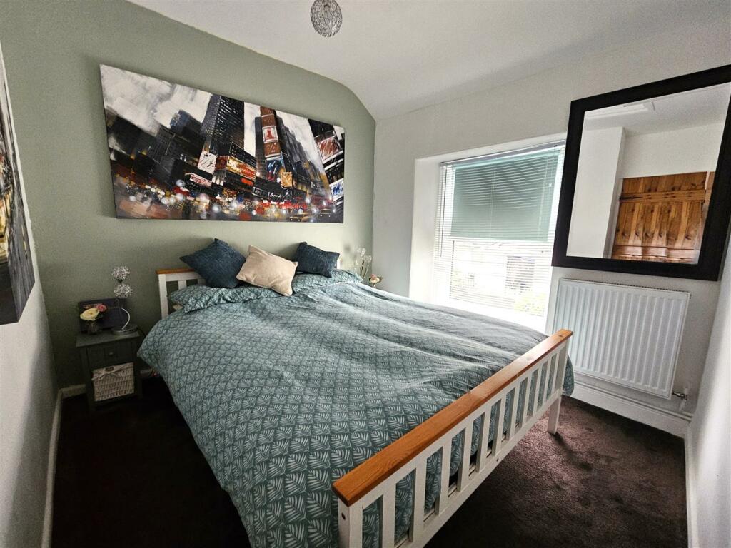 Bedroom 2.jpg